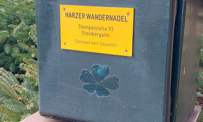 Beispiel für eine Stempelstelle der Harzer Wandernadel