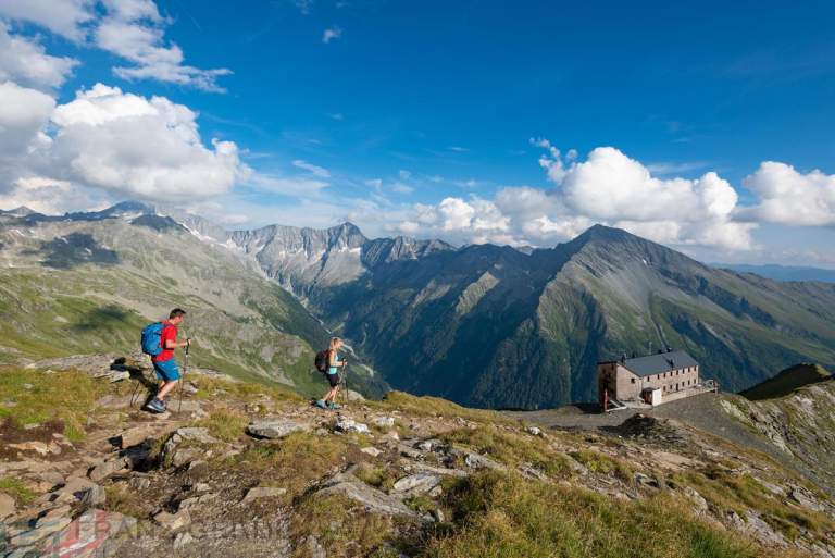  Wandern auf dem Tauernhöhenweg. Foto: DAV/Franz Gerdl 